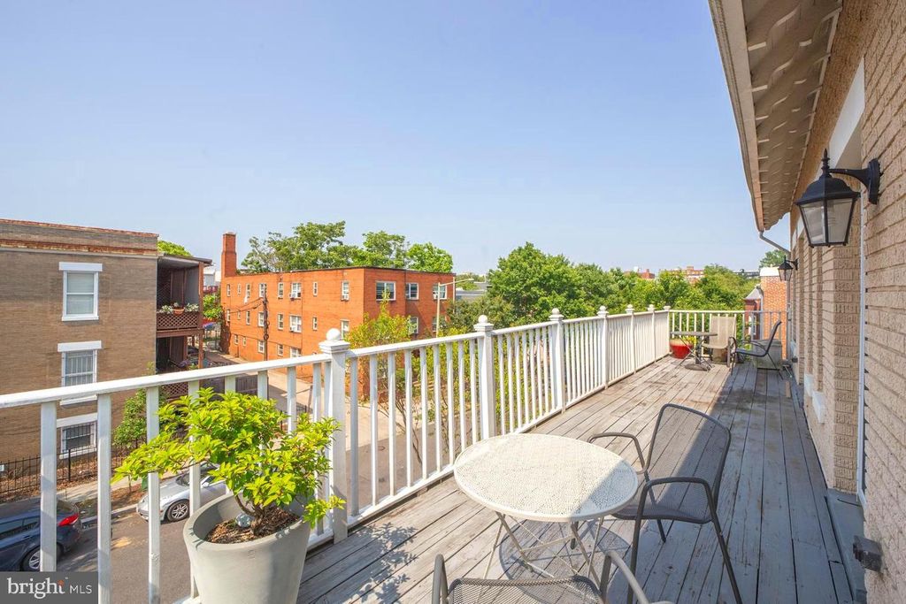 1030 FAIRMONT ST NW #204, Washington, DC 20001