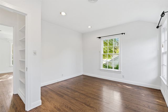 4224 Pershing Avenue, Fort Worth, TX 76107