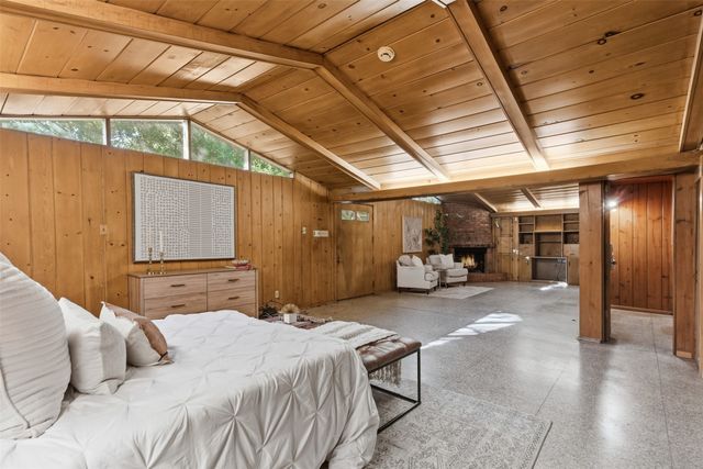 4224 Pershing Avenue, Fort Worth, TX 76107