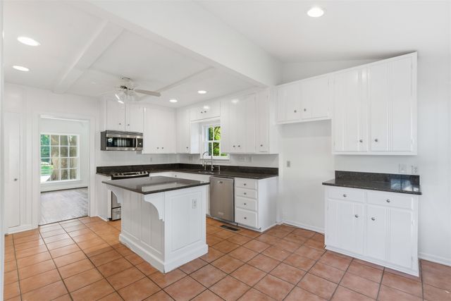 4224 Pershing Avenue, Fort Worth, TX 76107