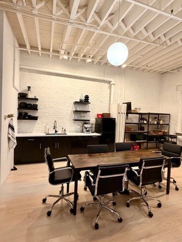 48 Charles Street 3R, Boston, MA 02114