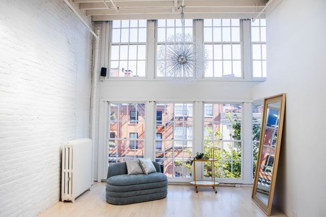 48 Charles Street 3R, Boston, MA 02114