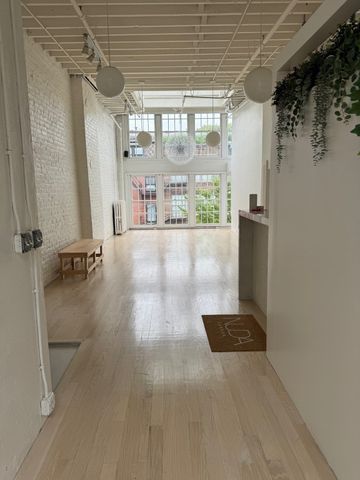 48 Charles Street 3R, Boston, MA 02114