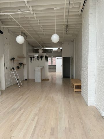 48 Charles Street 3R, Boston, MA 02114