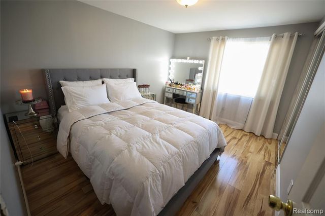 38684 Pinebrook Drive, Sterling Heights, MI 48310