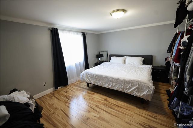 38684 Pinebrook Drive, Sterling Heights, MI 48310