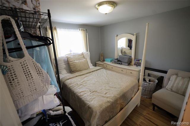 38684 Pinebrook Drive, Sterling Heights, MI 48310