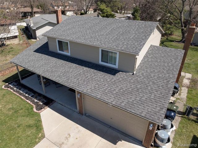 38684 Pinebrook Drive, Sterling Heights, MI 48310