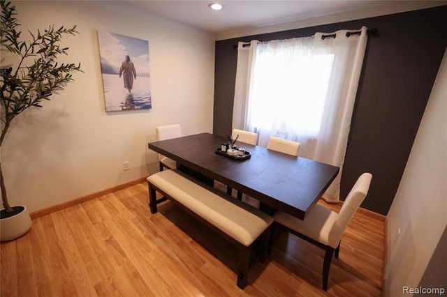 38684 Pinebrook Drive, Sterling Heights, MI 48310
