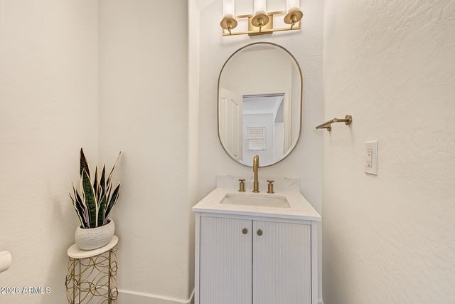 4389 E ALAMO Street, San Tan Valley, AZ 85140
