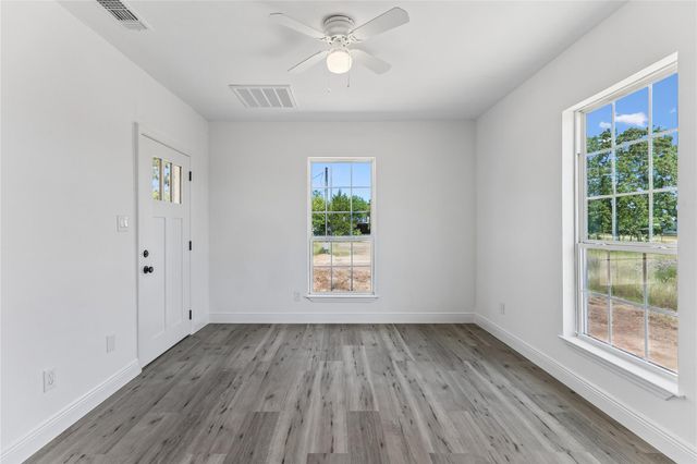 255 Foothill RD, Bastrop, TX 78602