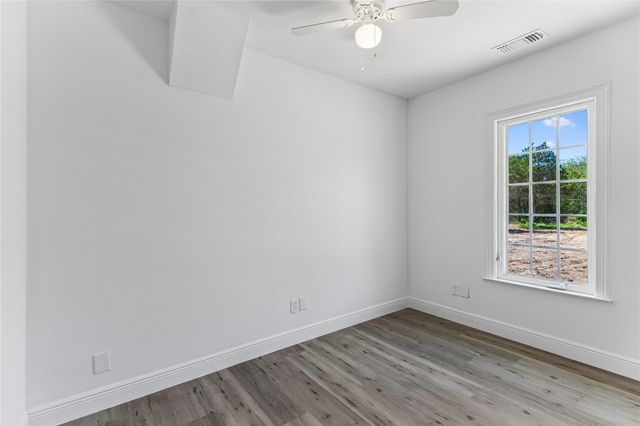 255 Foothill RD, Bastrop, TX 78602