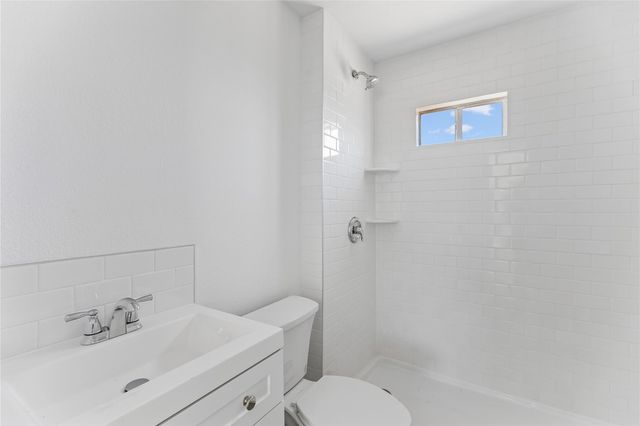 255 Foothill RD, Bastrop, TX 78602