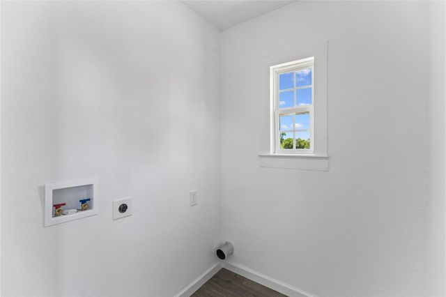255 Foothill RD, Bastrop, TX 78602