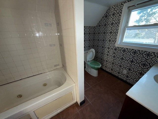 179 Columbine Avenue, Pawtucket, RI 02861