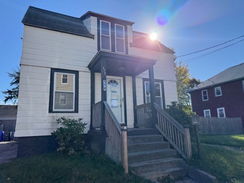 179 Columbine Avenue, Pawtucket, RI 02861