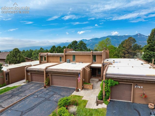 3730 Camels Ridge Lane, Colorado Springs, CO 80904