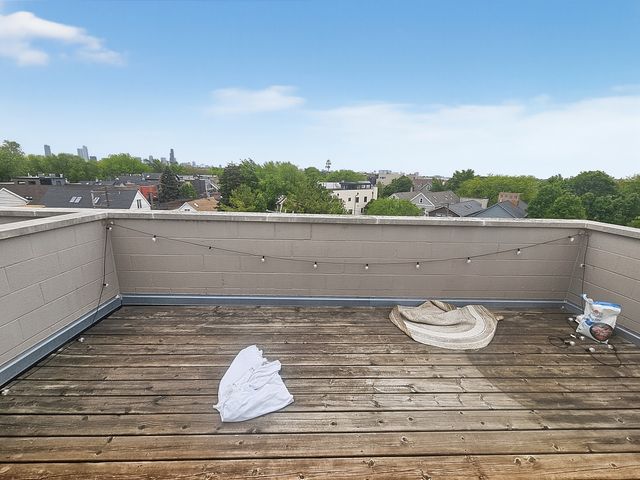 1657 W Wrightwood Avenue 3W, Chicago, IL 60614
