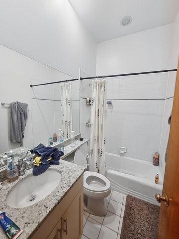 1657 W Wrightwood Avenue 3W, Chicago, IL 60614
