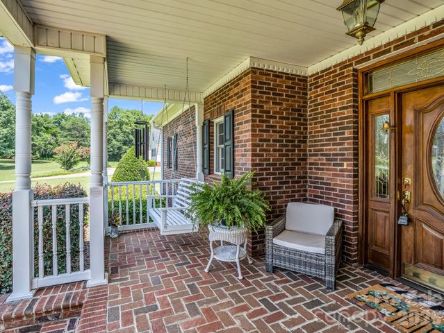 343 Countryside Drive, Forest City, NC 28043