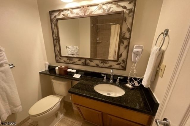 2 Chamonix Dr 413, Vernon Twp., NJ 07462