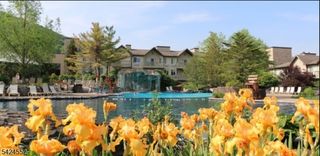 2 Chamonix Dr 413, Vernon Twp., NJ 07462