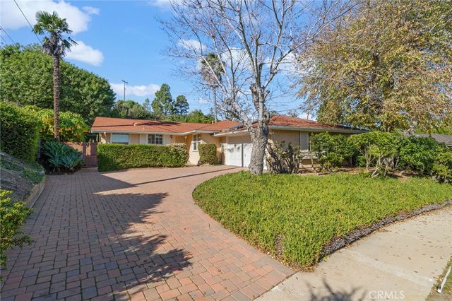 27151 Pembina Road, Rancho Palos Verdes, CA 90275