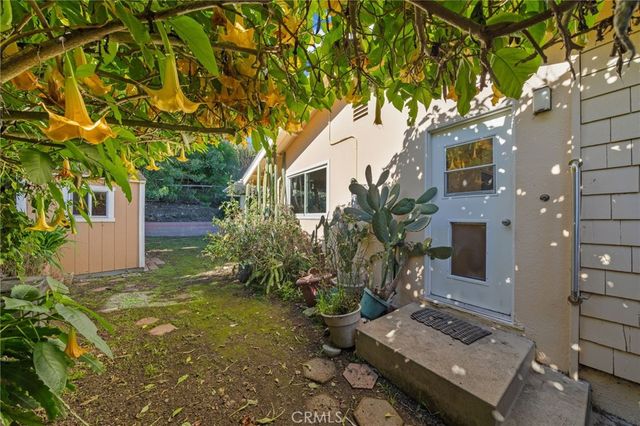 27151 Pembina Road, Rancho Palos Verdes, CA 90275