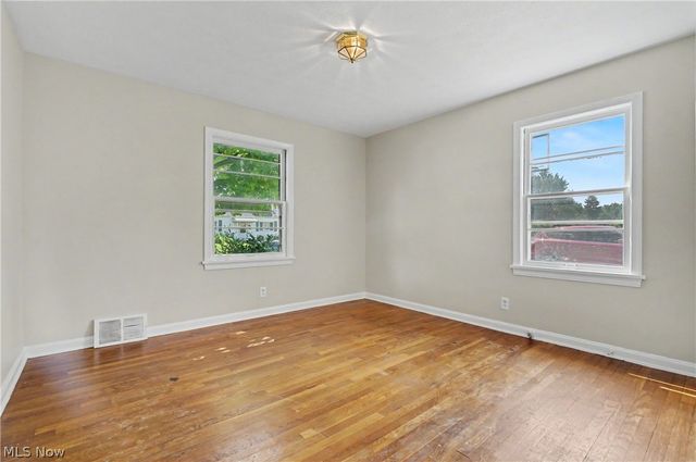 2590 21st Street, Cuyahoga Falls, OH 44223
