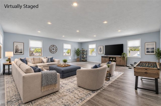 2590 21st Street, Cuyahoga Falls, OH 44223