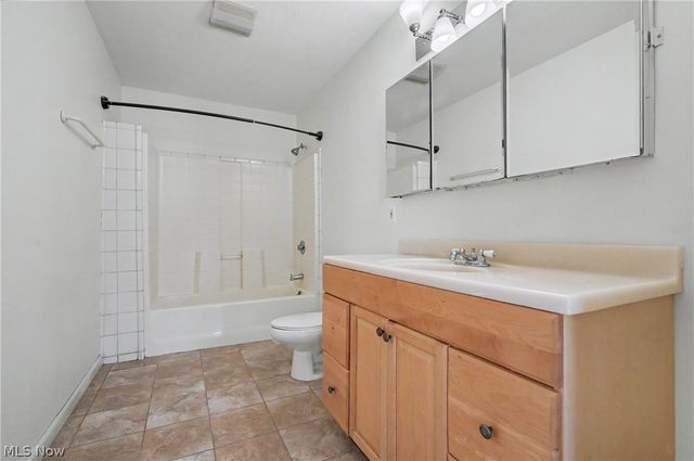 2590 21st Street, Cuyahoga Falls, OH 44223