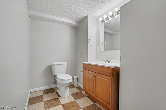 2590 21st Street, Cuyahoga Falls, OH 44223