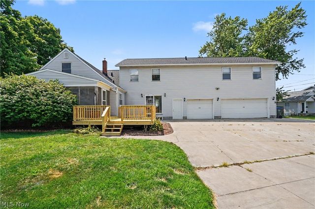 2590 21st Street, Cuyahoga Falls, OH 44223