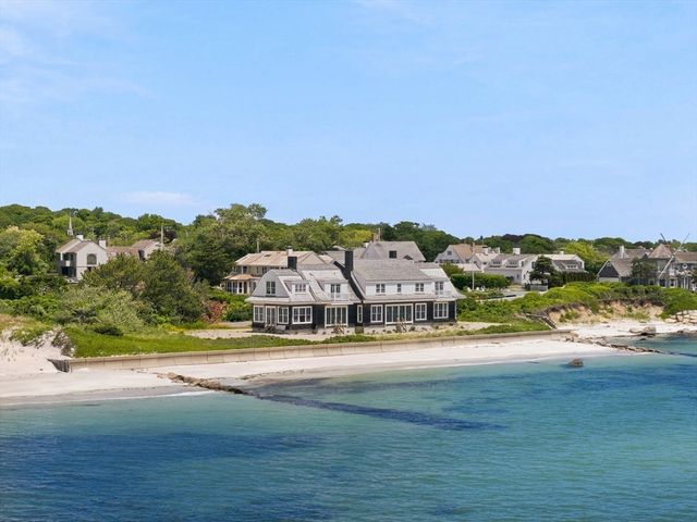 31 Dale Ave, Barnstable, MA 02647