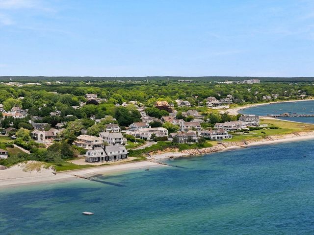31 Dale Ave, Barnstable, MA 02647