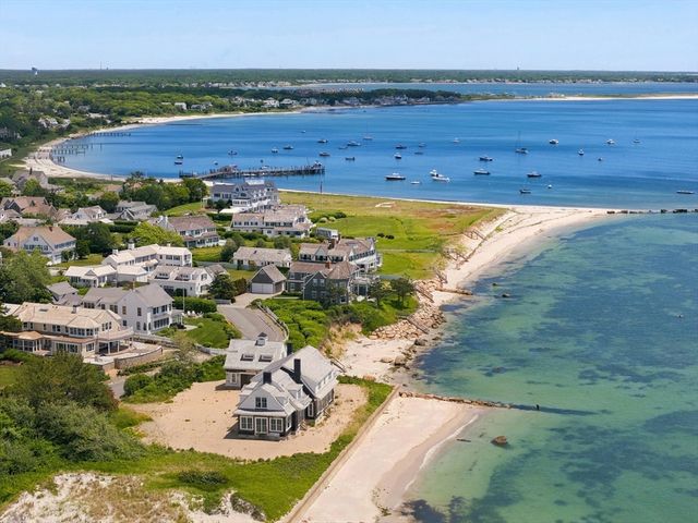 31 Dale Ave, Barnstable, MA 02647