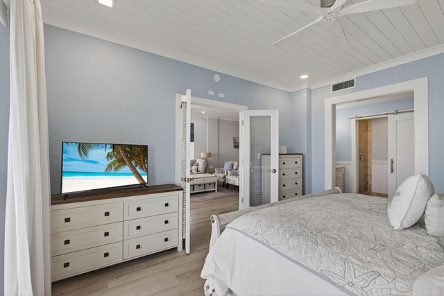 105 Paradise Harbour Boulevard 501, North Palm Beach, FL 33408