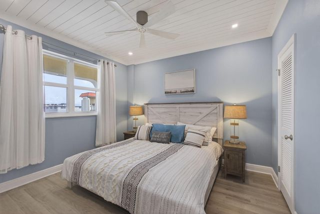 105 Paradise Harbour Boulevard 501, North Palm Beach, FL 33408
