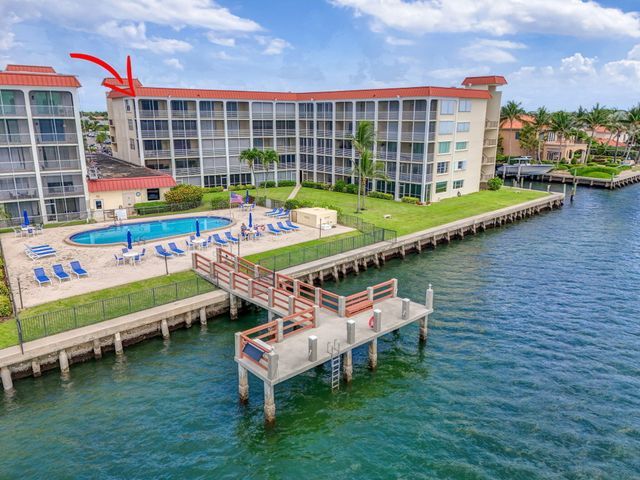 105 Paradise Harbour Boulevard 501, North Palm Beach, FL 33408