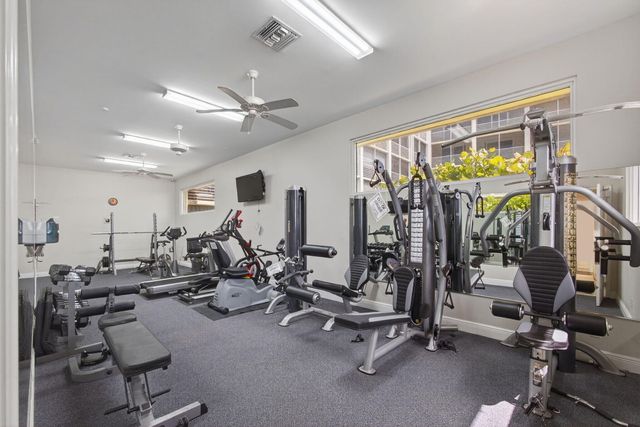 105 Paradise Harbour Boulevard 501, North Palm Beach, FL 33408