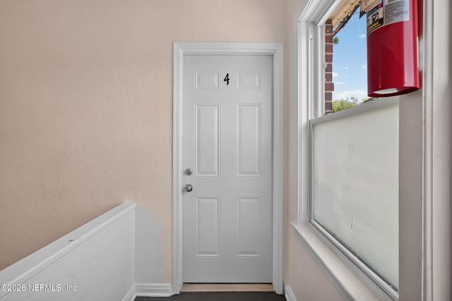 353 W 11TH Street, Jacksonville, FL 32206