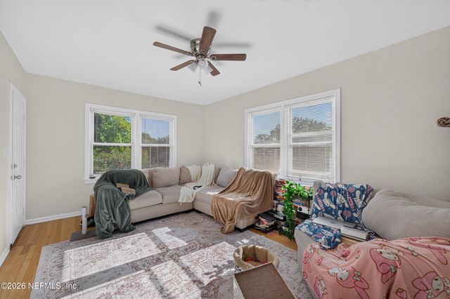 353 W 11TH Street, Jacksonville, FL 32206