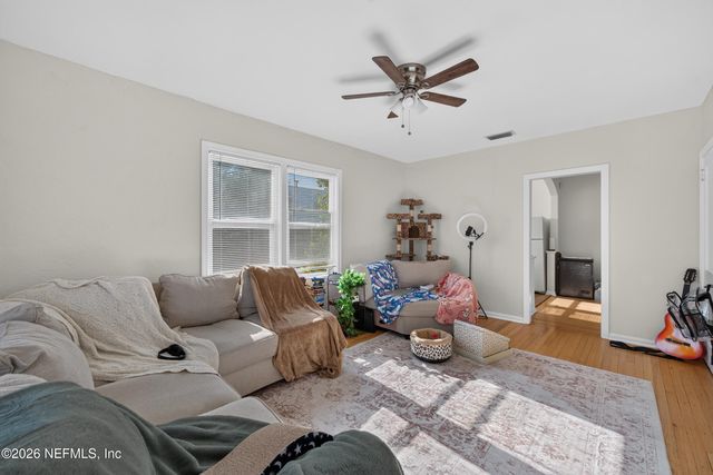 353 W 11TH Street, Jacksonville, FL 32206