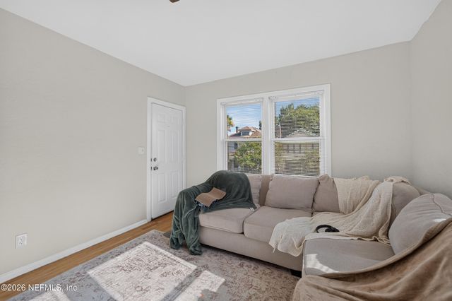 353 W 11TH Street, Jacksonville, FL 32206
