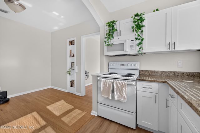 353 W 11TH Street, Jacksonville, FL 32206