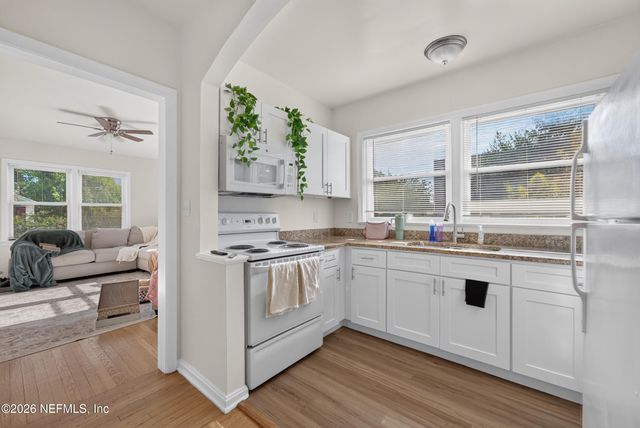 353 W 11TH Street, Jacksonville, FL 32206