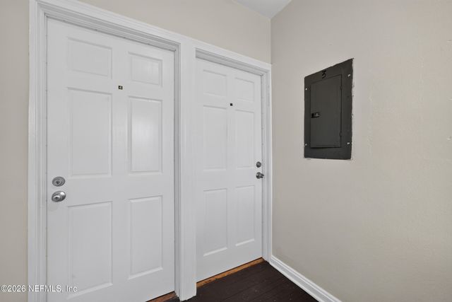 353 W 11TH Street, Jacksonville, FL 32206