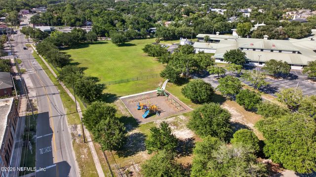 353 W 11TH Street, Jacksonville, FL 32206