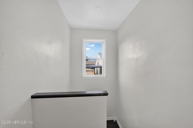 353 W 11TH Street, Jacksonville, FL 32206