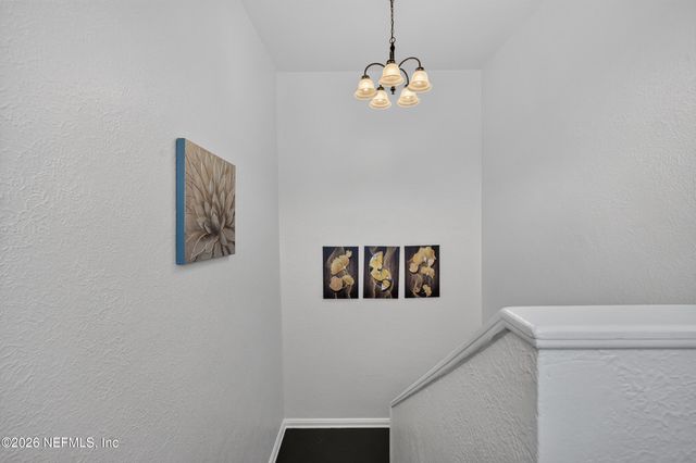 353 W 11TH Street, Jacksonville, FL 32206